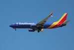 N8608N @ KORD - Boeing 737-8H4