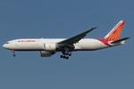 VT-AEH @ LOWW - Air India 777-200