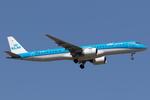 PH-NXK @ LOWW - KLM EMB195E2 - by Andy Graf