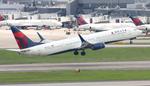 N937AT @ KATL - DAL 739 zx atl-ind - by FloridaMetal