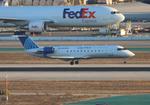 N939SW @ KLAX - SKW/UE CR2 zx sgu-lax - by FloridaMetal