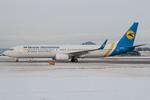 UR-PSL @ LOWS - Ukraine International 737-900
