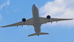 B-32DL @ LOWW - Coming right overhead