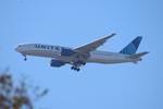 N220UA @ KMCO - UAL 772 nc zx ord-mco - by FloridaMetal