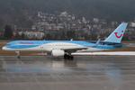 G-BYAW @ LOWI - Thomson 757-200