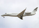 OE-IOI @ LEBL - Landing rwy 24R - by Shunn311