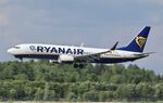 9H-VVR @ ESSA - Rwy 26 - by wijken