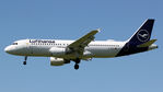 D-AIZE @ LSZH - at zrh - by Ronald