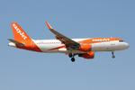 G-EZRX @ LMML - Airbus A320-214 reg G-EZRX of Easyjet on final approach for RW31 Malta. - by raymond