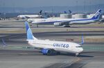 N77430 @ KSFO - Sky Terrace SFO 2025 - by Clayton Eddy