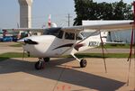 N362LU @ KOSH - Cessna 172S