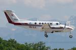 HB-GJI @ LSGG - Untitled Beech 200 - by Andy Graf