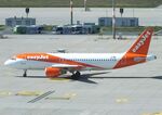 OE-IDS @ EDDB - Airbus A320-214 of easyJet at Berlin-Brandenburg airport - by Ingo Warnecke