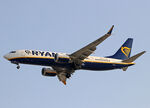 EI-HEZ @ LEBL - Landing rwy 24R - by Shunn311