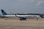 N56859 @ KORD - Boeing 757-324 - by Mark Pasqualino