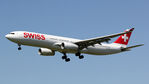 HB-JHA @ LSZH - at zrh - by Ronald