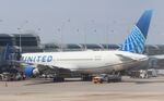 N674UA @ KORD - Boeing 767-322 - by Mark Pasqualino