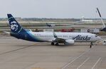 N577AS @ KORD - Boeing 737-890