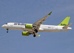 YL-CSE @ LEBL - Landing rwg 24R - by Shunn311
