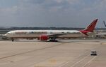 VT-ALN @ KORD - Boeing 777-337/ER - by Mark Pasqualino