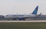 N16713 @ KORD - Boeing 737-724 - by Mark Pasqualino