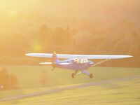 D-EHCK @ EDST - landing in sunset au OTT Hahnweide - by Volker Leißing
