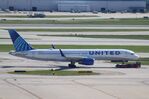 N57111 @ KORD - Boeing 757-224 - by Mark Pasqualino