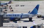N16709 @ KORD - Boeing 737-724 - by Mark Pasqualino