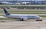 N29907 @ KORD - Boeing 787-8 Dreamliner - by Mark Pasqualino