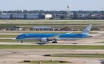 PH-BKC @ KORD - Boeing 787-10 Dreamliner - by Mark Pasqualino