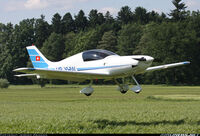 HB-YHW - On Final in LSPN - by Jerome Zbinden
