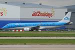 PH-EZA @ EGCC - Manchester - EGCC 22-08-25 - by Chris Hall