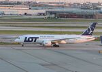 SP-LRA @ KORD - Boeing 787-8 Dreamliner - by Mark Pasqualino