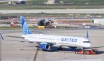 N77871 @ KORD - Boeing 757-33N - by Mark Pasqualino