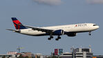 N421DX @ EHAM - at spl - by Ronald