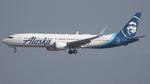 N972AK @ KLAX - Alaska MAX 9 - by AviationLover50