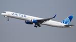 N77865 @ KLAX - United 753 - by AviationLover50