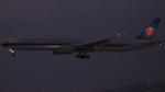 B-7183 @ KLAX - China Southern 77W