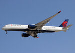 N571DZ @ LEBL - Landing rwy 24R - by Shunn311