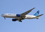 N78005 @ LEBL - Landing rwy 24R - by Shunn311