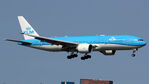 PH-BQE @ EHAM - at spl - by Ronald