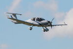 F-HUMM @ LFRB - Short approach rwy 07R, Brest Bretagne airport (LFRB-BES) - by Yankee Quebec