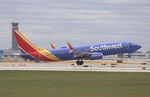 N8309C @ KORD - Boeing 737-8H4 - by Mark Pasqualino