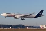 D-AIKQ @ LOWW - Lufthansa A330-300