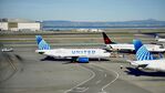 N836UA @ KSFO - Sky Terrace SFO 2025 - by Clayton Eddy