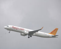 TC-RFR @ EKCH - TC-RFR taking off rw 22R - by Erik Oxtorp