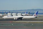 N2747U @ KSFO - Sky Terrace SFO 2025