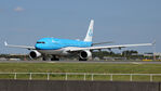 PH-AOA @ EHAM - at spl - by Ronald