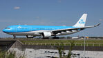PH-AOA @ EHAM - at spl - by Ronald
