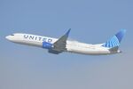N17564 @ KLAX - United B739M tajing-off - by FerryPNL